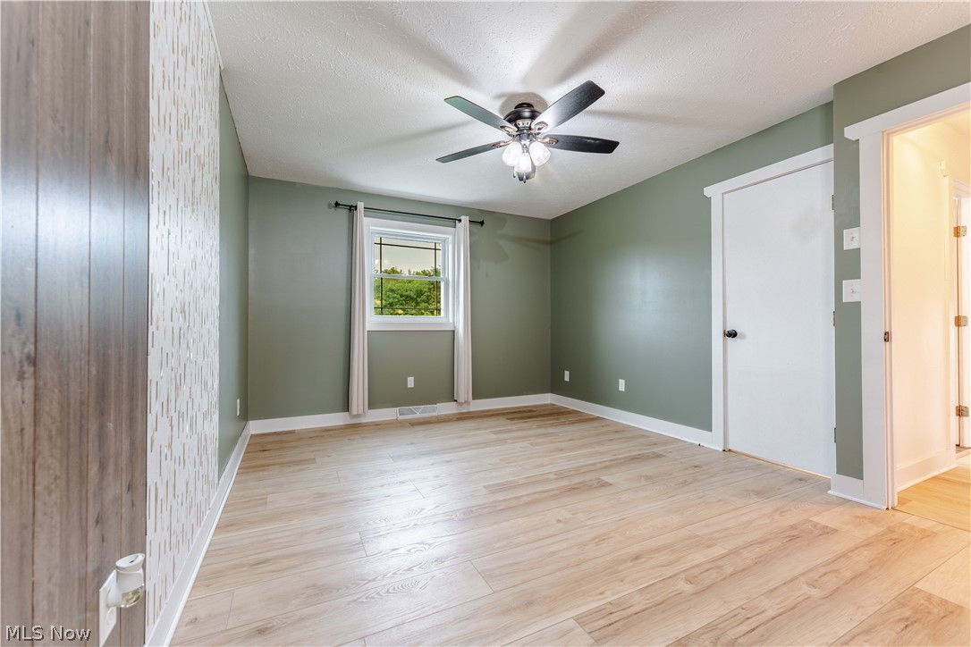 1106 Shutt Valley Road NW Sugarcreek OH 44681