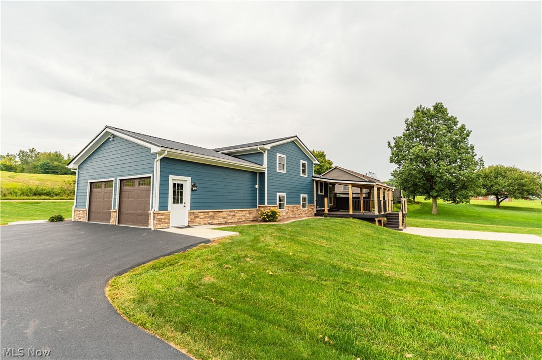 1106 Shutt Valley Road NW Sugarcreek OH 44681