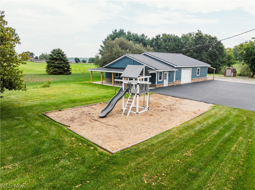 1106 Shutt Valley Road NW Sugarcreek OH 44681
