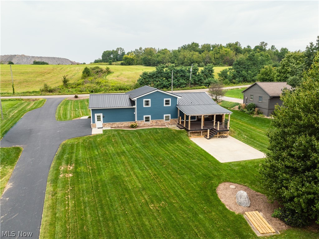 1106 Shutt Valley Road NW Sugarcreek OH 44681