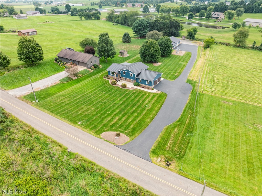 1106 Shutt Valley Road NW Sugarcreek OH 44681