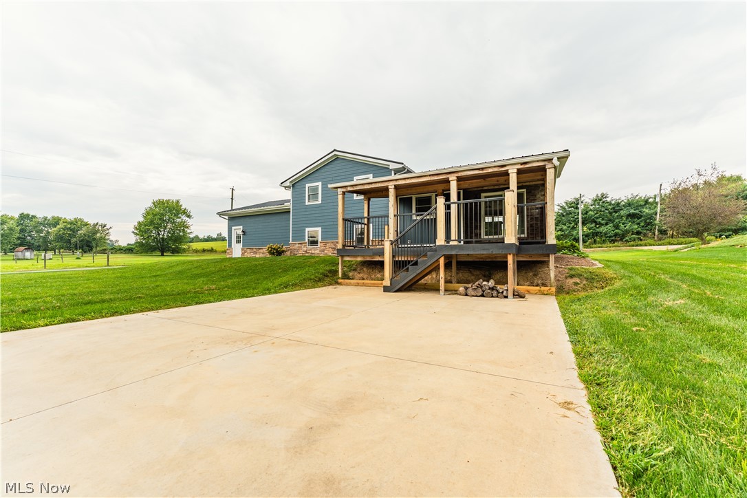 1106 Shutt Valley Road NW Sugarcreek OH 44681