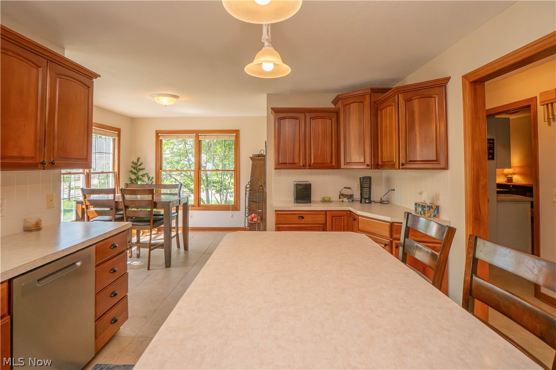 1204 Stone Crossing Street NE Canton OH 44721