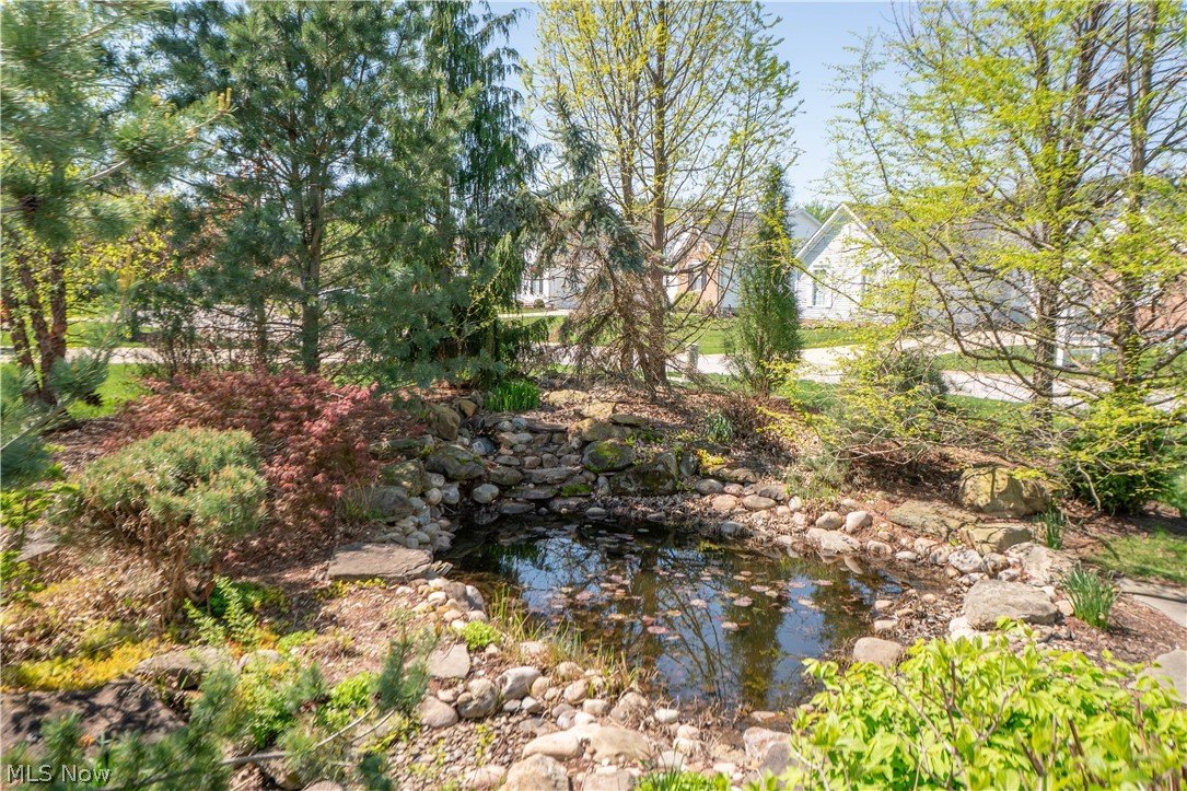 1204 Stone Crossing Street NE Canton OH 44721