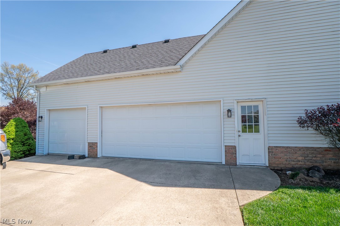 1204 Stone Crossing Street NE Canton OH 44721