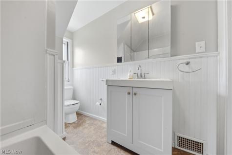 2507 Conrad Avenue Akron OH 44314