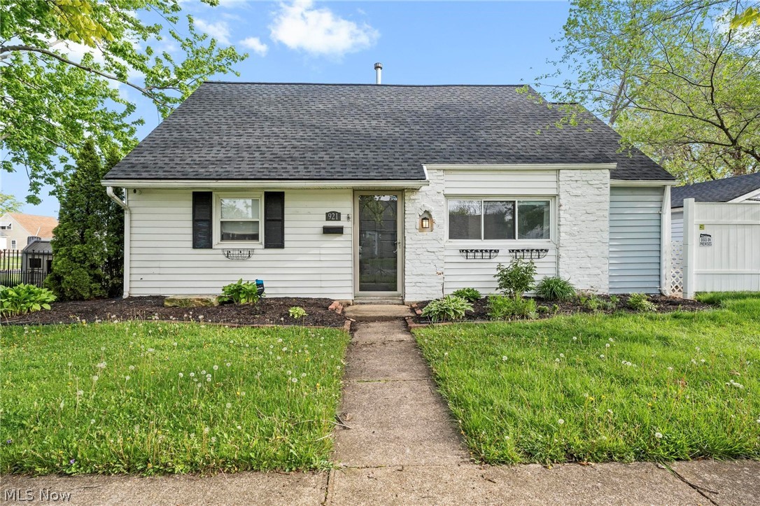 921 Euclid Avenue Lorain OH 44052