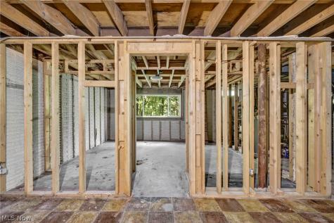 246 Windward Drive Elyria OH 44035