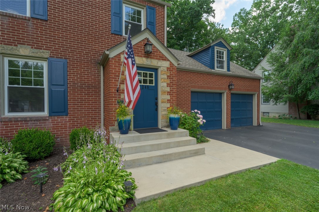 245 Griswold Drive Youngstown OH 44512