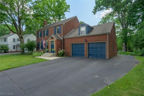 245 Griswold Drive Youngstown OH 44512