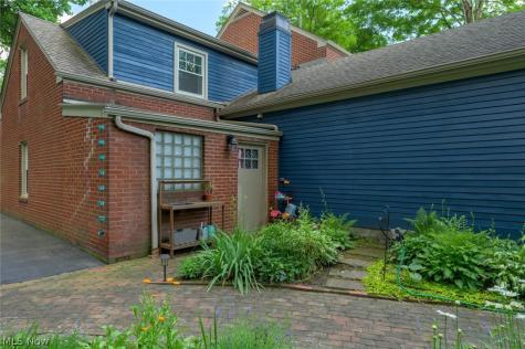 245 Griswold Drive Youngstown OH 44512