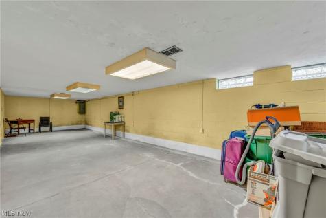 6247 Alderwood Road Parma Heights OH 44130