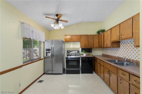 156 Dorland Avenue Berea OH 44017