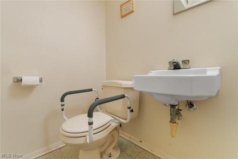 156 Dorland Avenue Berea OH 44017