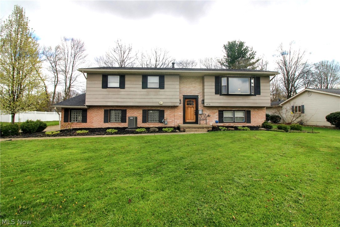 4775 Logan Arms Drive Liberty OH 44505
