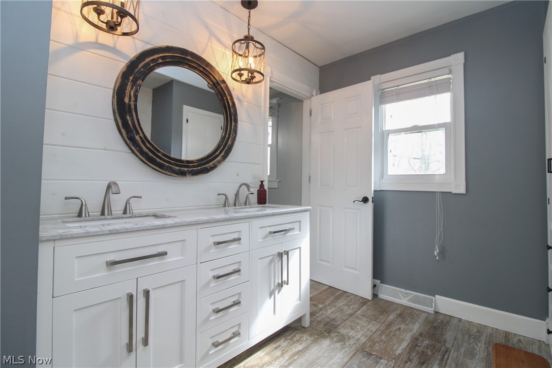 4775 Logan Arms Drive Liberty OH 44505