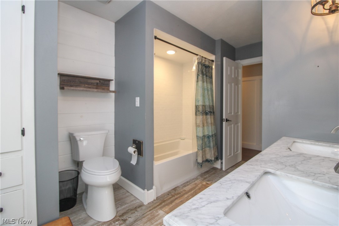 4775 Logan Arms Drive Liberty OH 44505