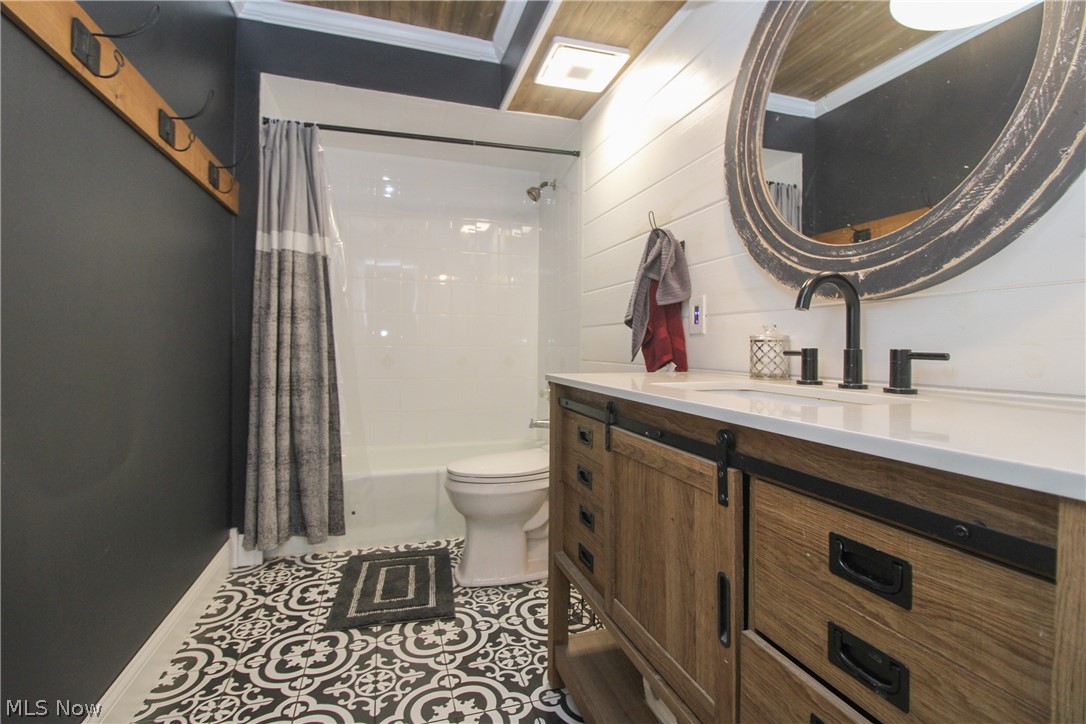 4775 Logan Arms Drive Liberty OH 44505