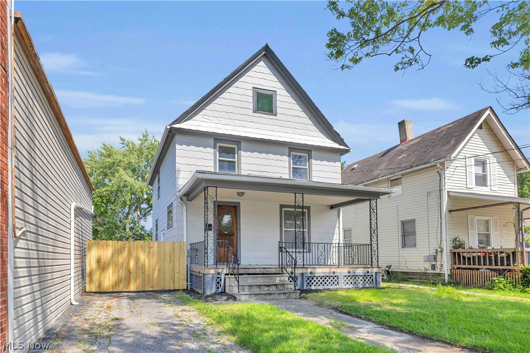 909 Lake Avenue Elyria OH 44035