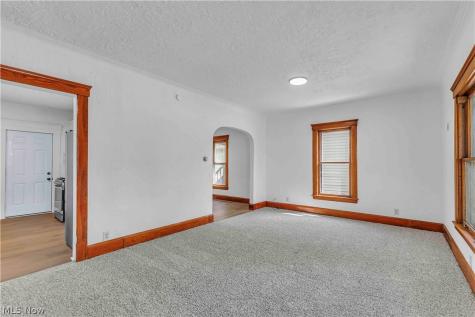 909 Lake Avenue Elyria OH 44035