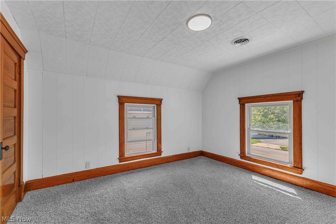 909 Lake Avenue Elyria OH 44035