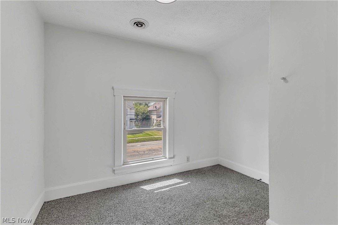 909 Lake Avenue Elyria OH 44035