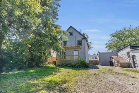 909 Lake Avenue Elyria OH 44035