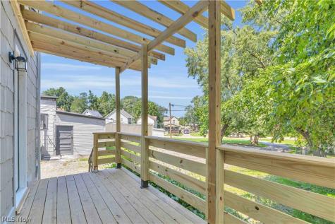 909 Lake Avenue Elyria OH 44035
