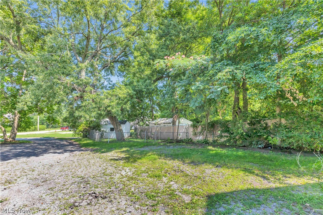 909 Lake Avenue Elyria OH 44035