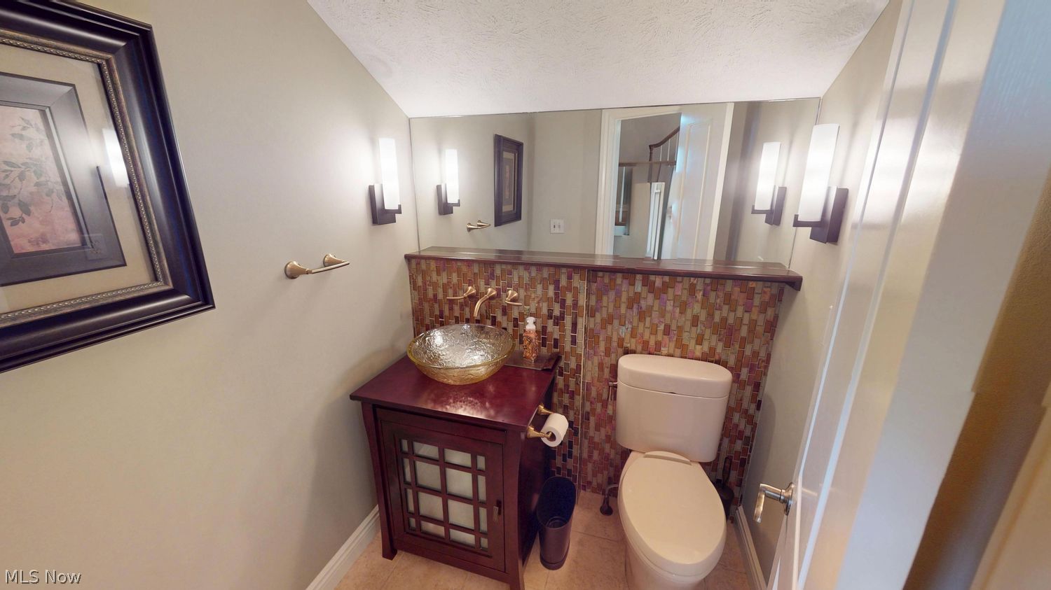 206 Brookside Boulevard Hinckley OH 44233