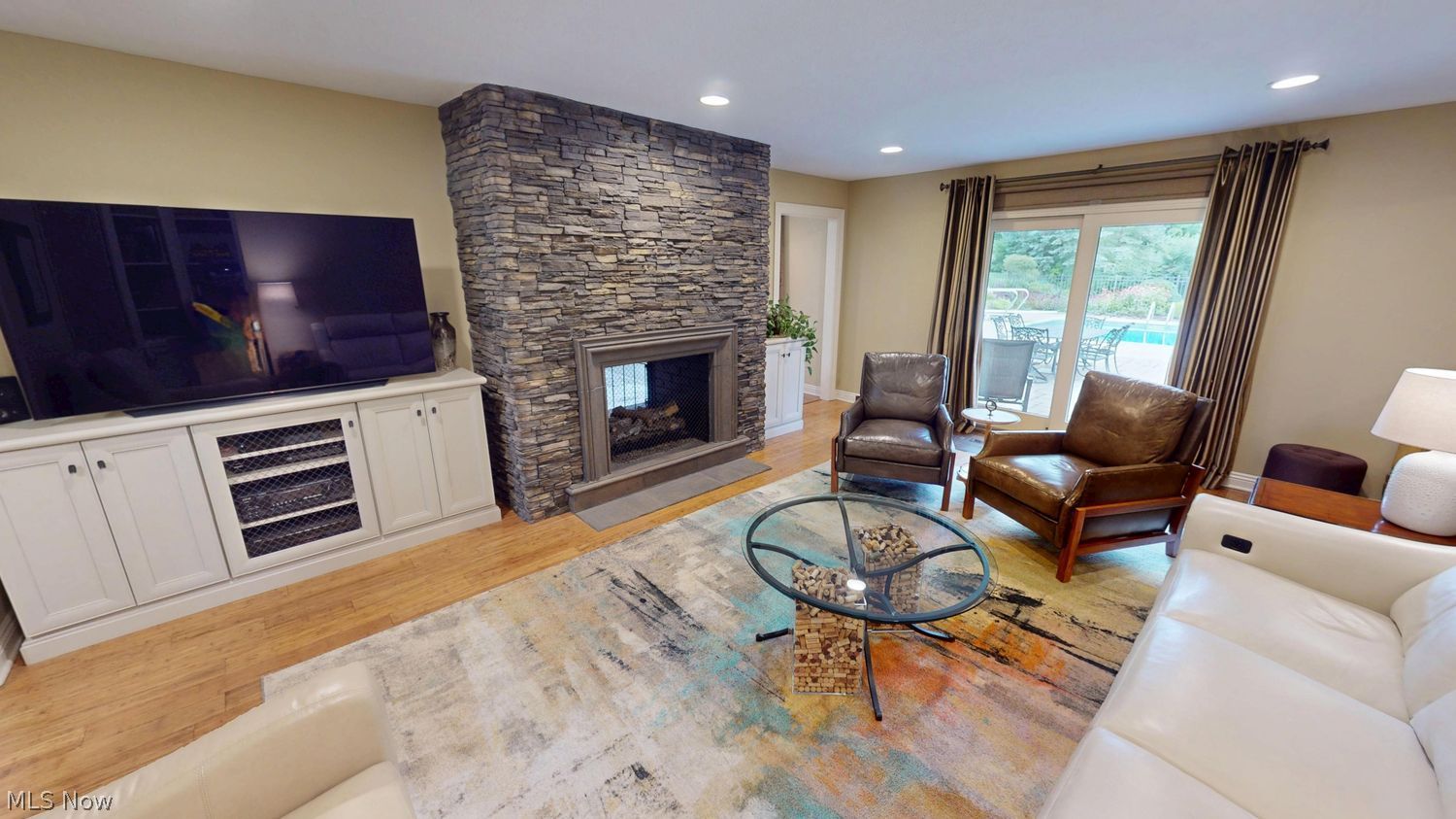 206 Brookside Boulevard Hinckley OH 44233