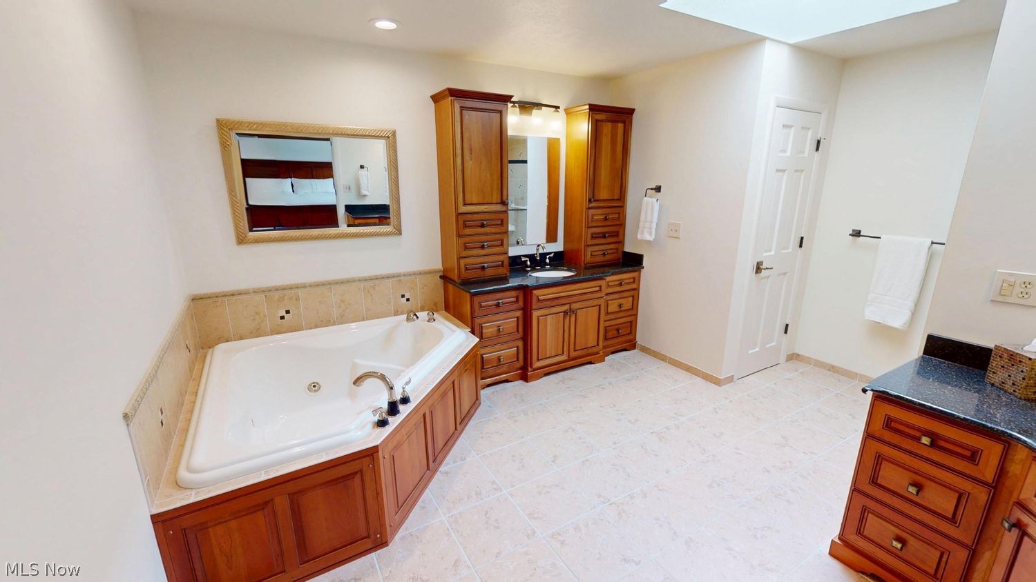 206 Brookside Boulevard Hinckley OH 44233