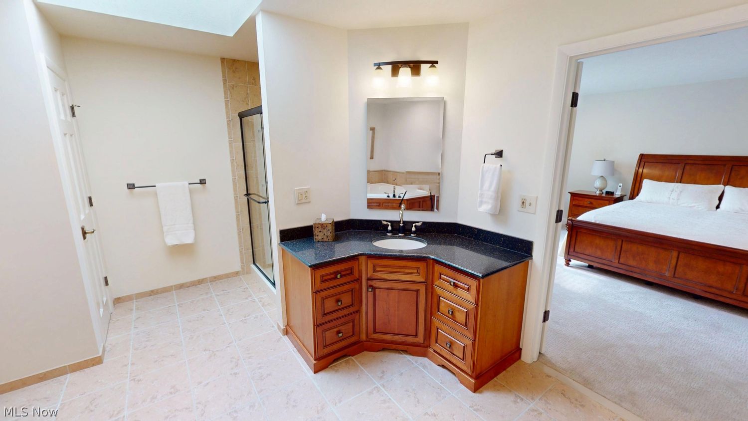 206 Brookside Boulevard Hinckley OH 44233
