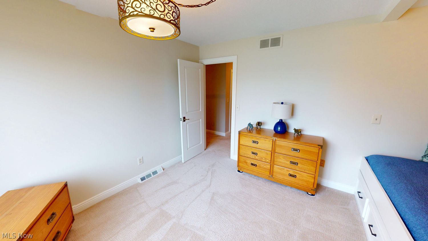 206 Brookside Boulevard Hinckley OH 44233