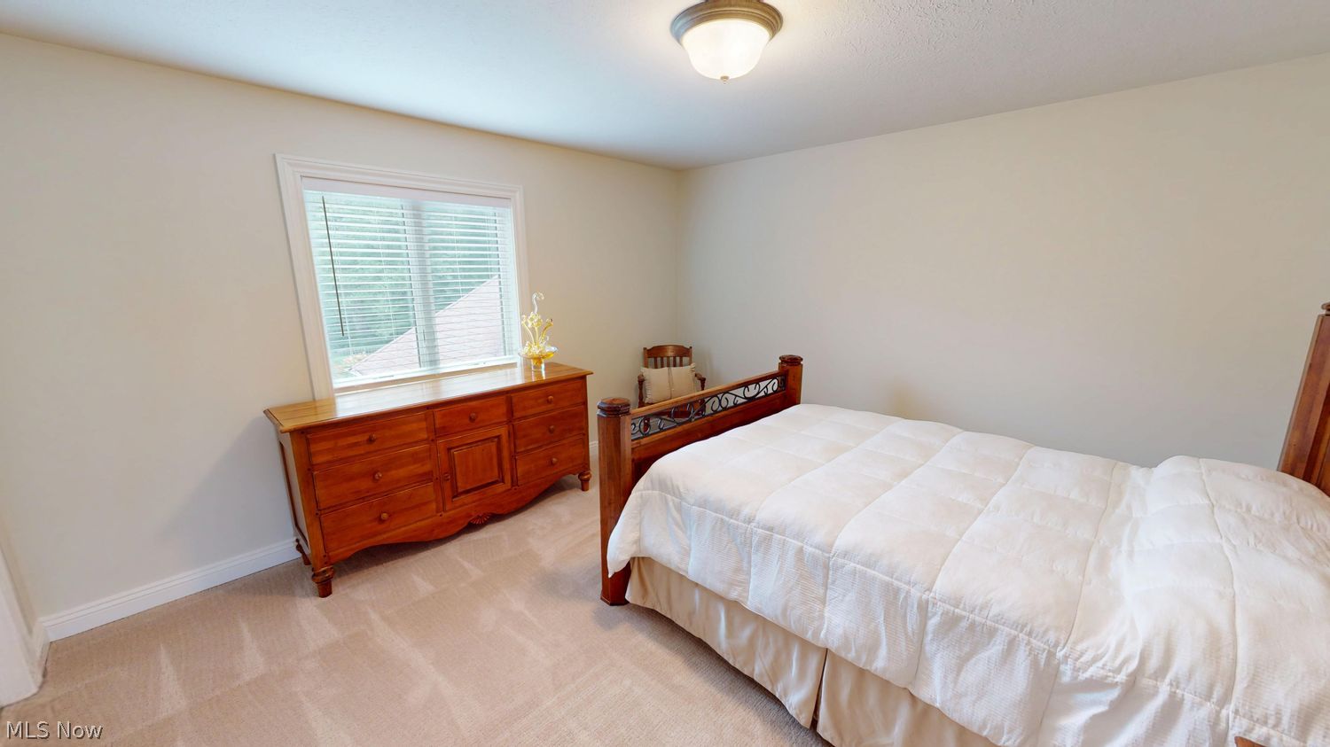206 Brookside Boulevard Hinckley OH 44233