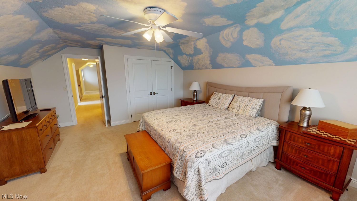 206 Brookside Boulevard Hinckley OH 44233