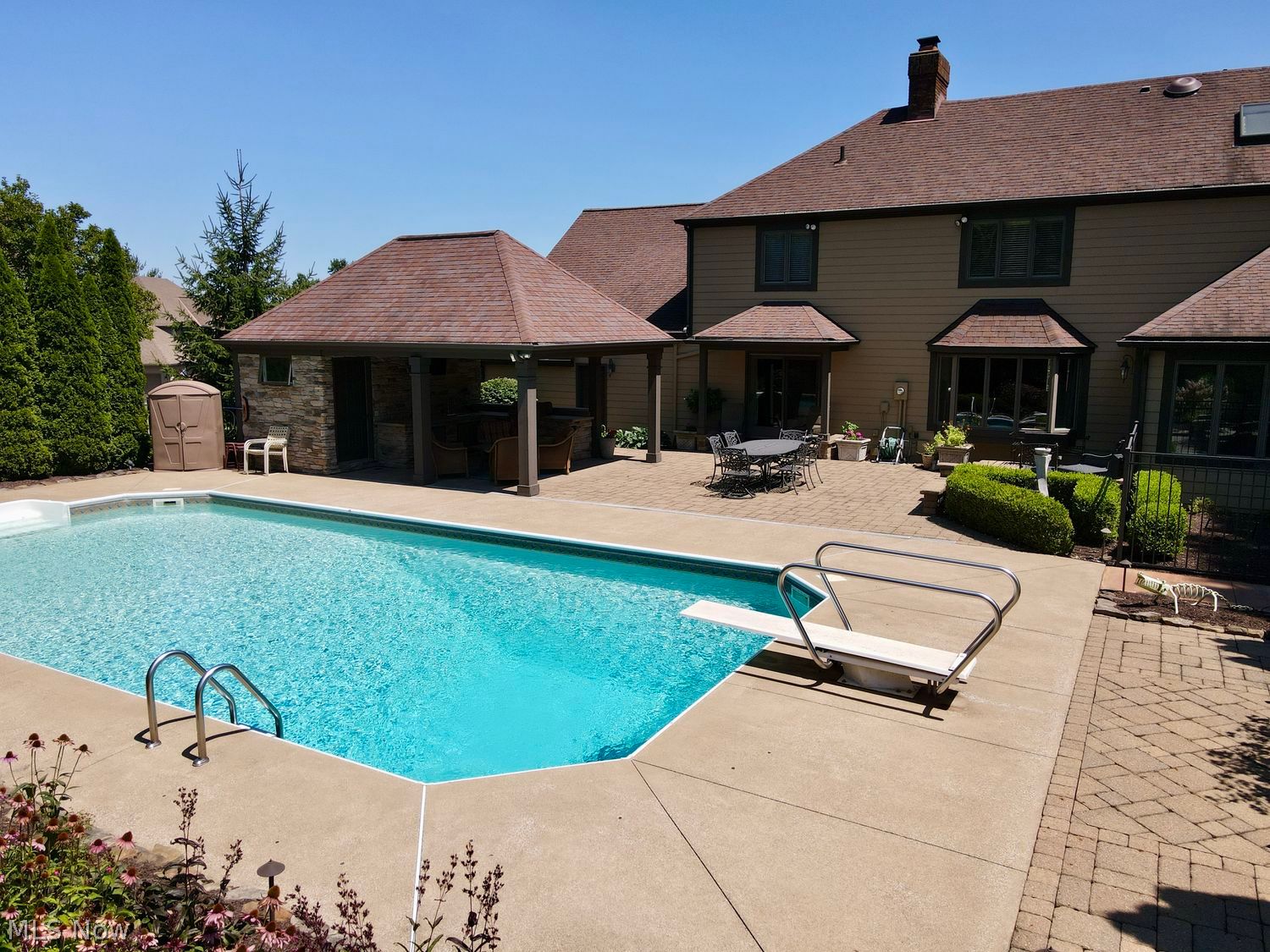 206 Brookside Boulevard Hinckley OH 44233