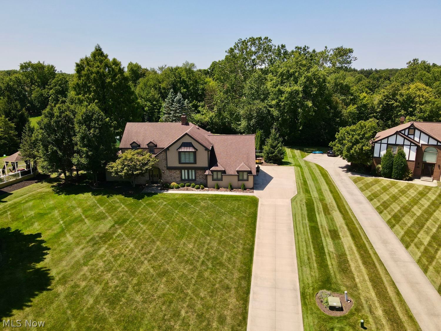 206 Brookside Boulevard Hinckley OH 44233