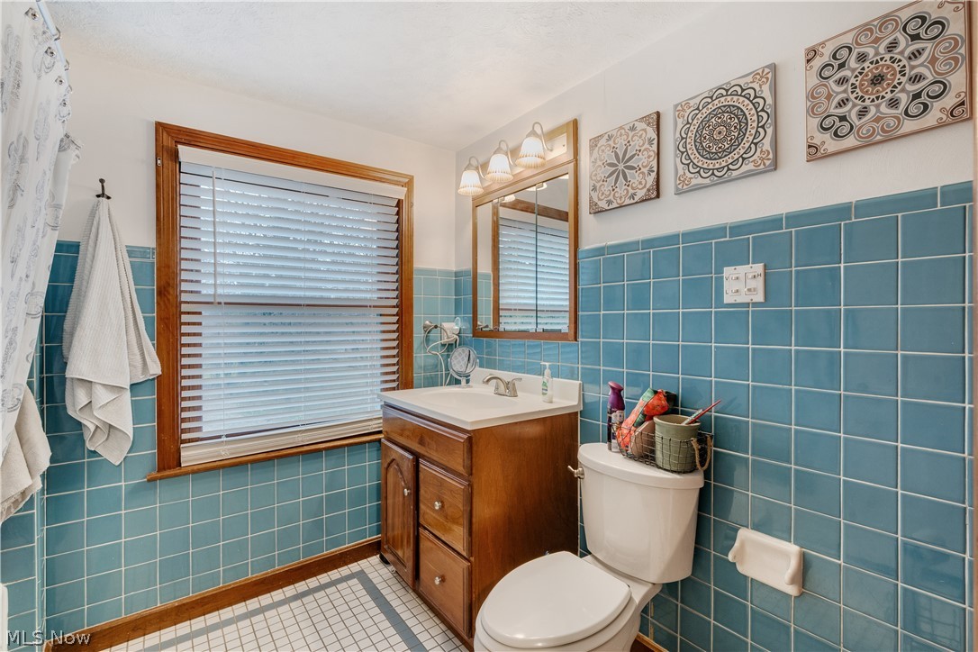 204 Edna Street Poland OH 44514