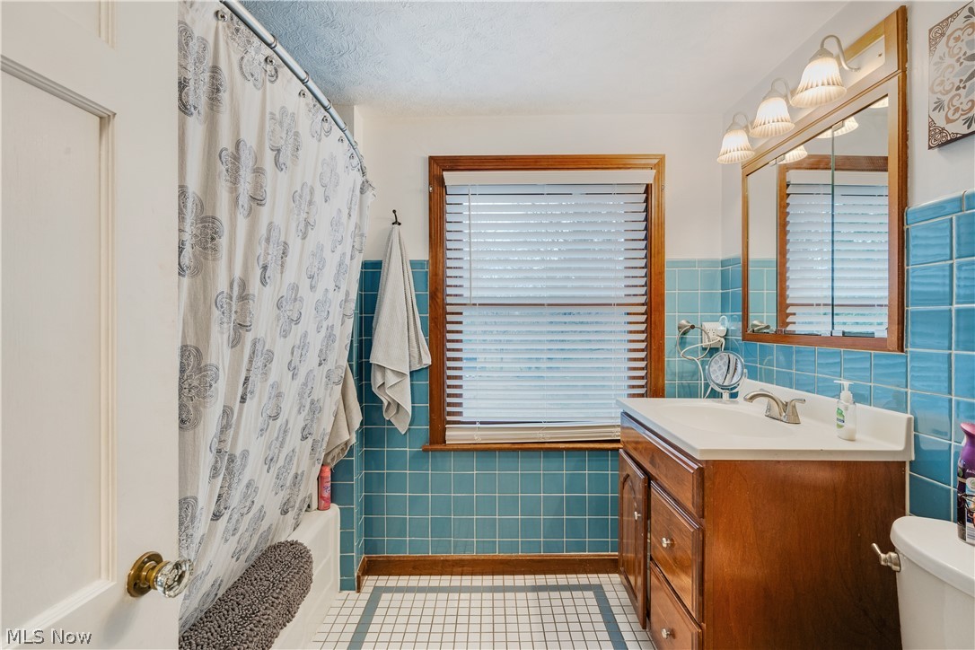204 Edna Street Poland OH 44514