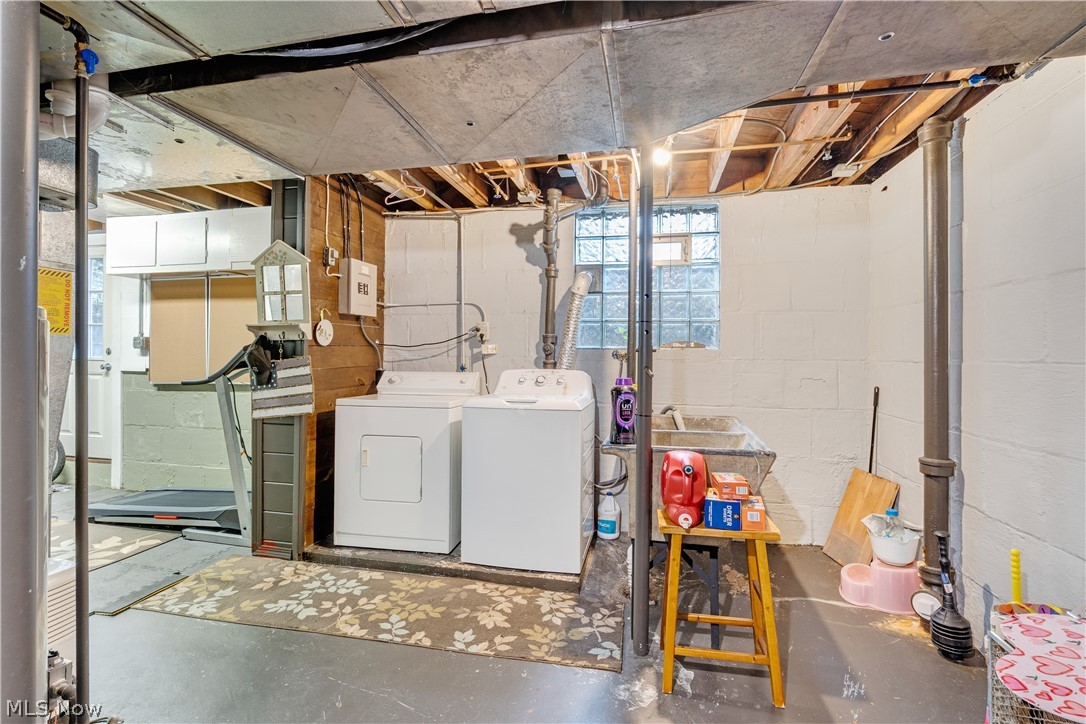 204 Edna Street Poland OH 44514