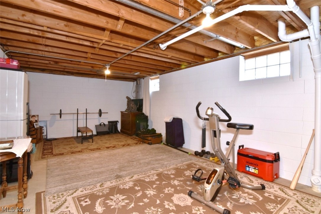 115 E 211th Street Euclid OH 44123