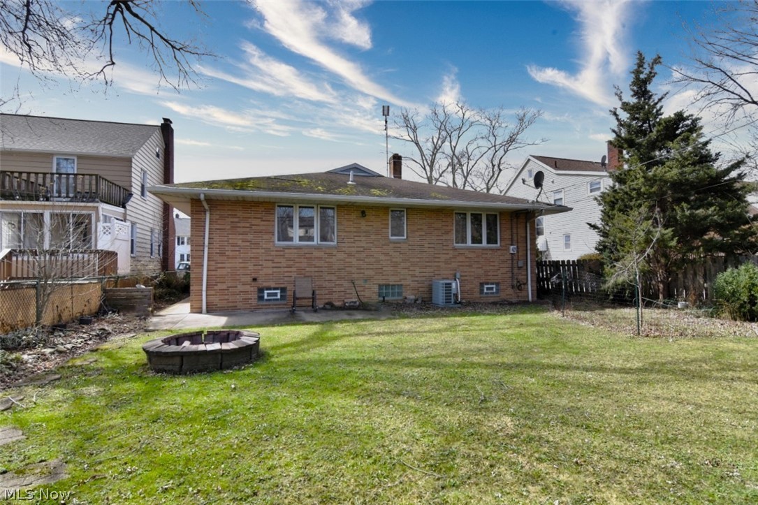 115 E 211th Street Euclid OH 44123