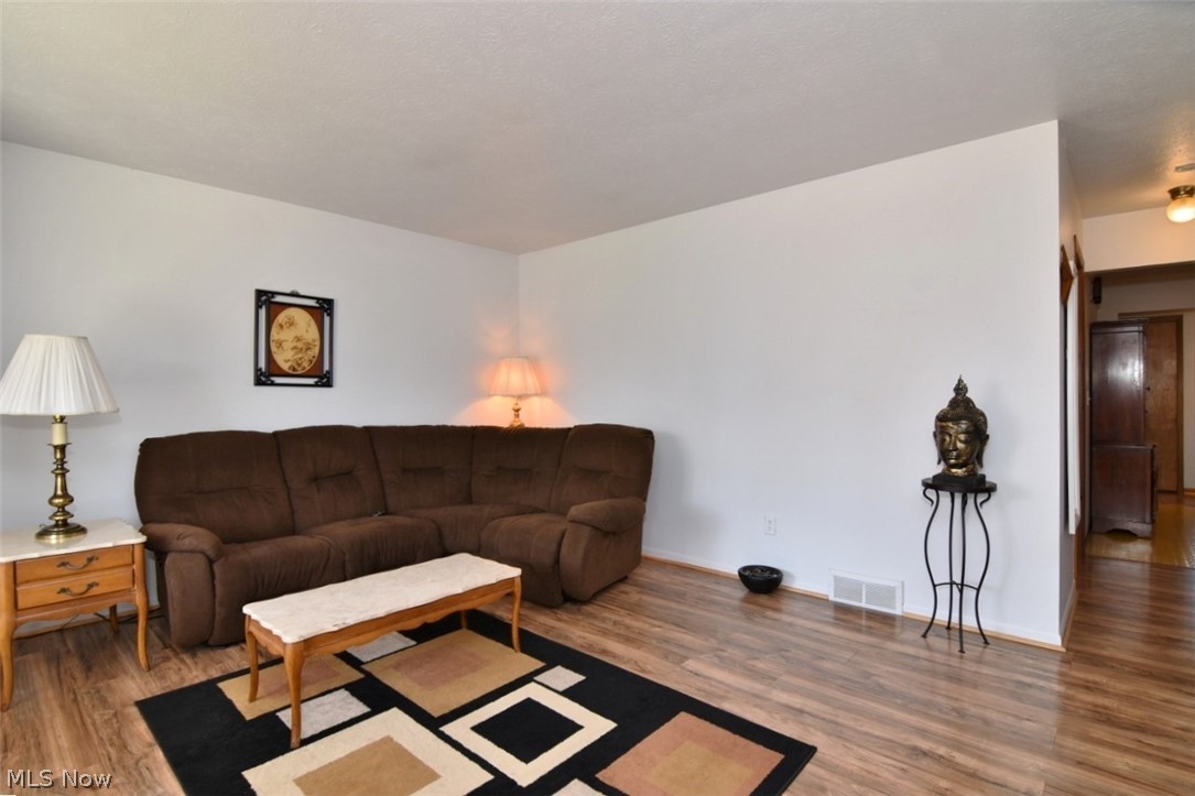 115 E 211th Street Euclid OH 44123