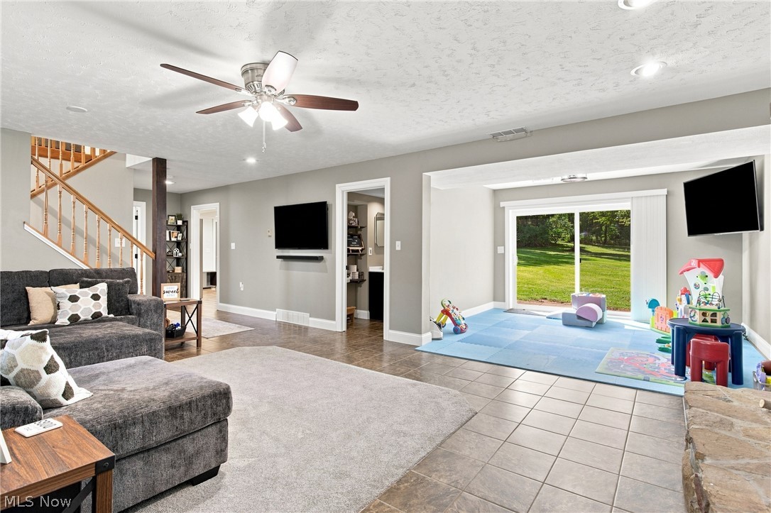 11089 Carriage Hill Drive Chagrin Falls OH 44023