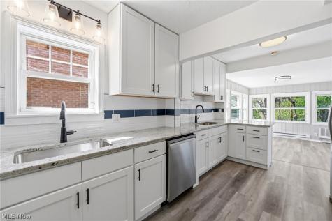 1912 Janette Avenue Cleveland Heights OH 44118