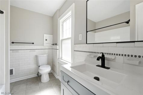 1912 Janette Avenue Cleveland Heights OH 44118