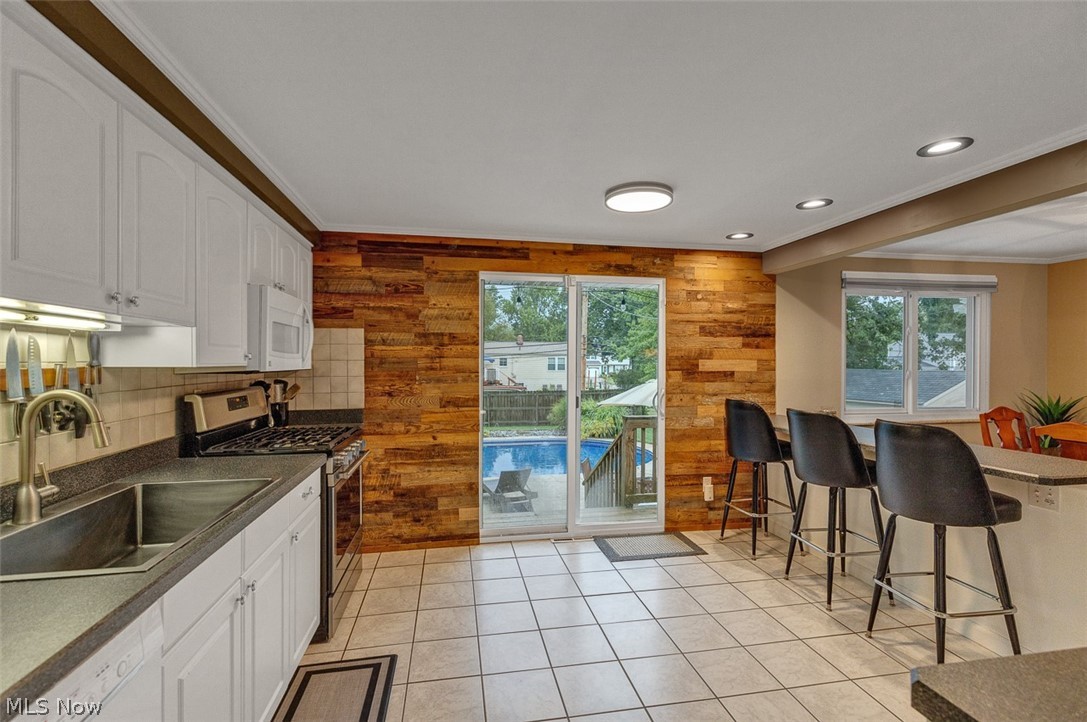 8902 Lincolnshire Boulevard Strongsville OH 44149