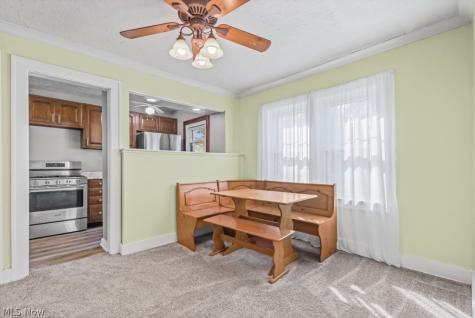 5901 Twin Lakes Drive Parma OH 44129