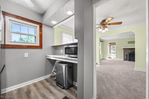 5901 Twin Lakes Drive Parma OH 44129